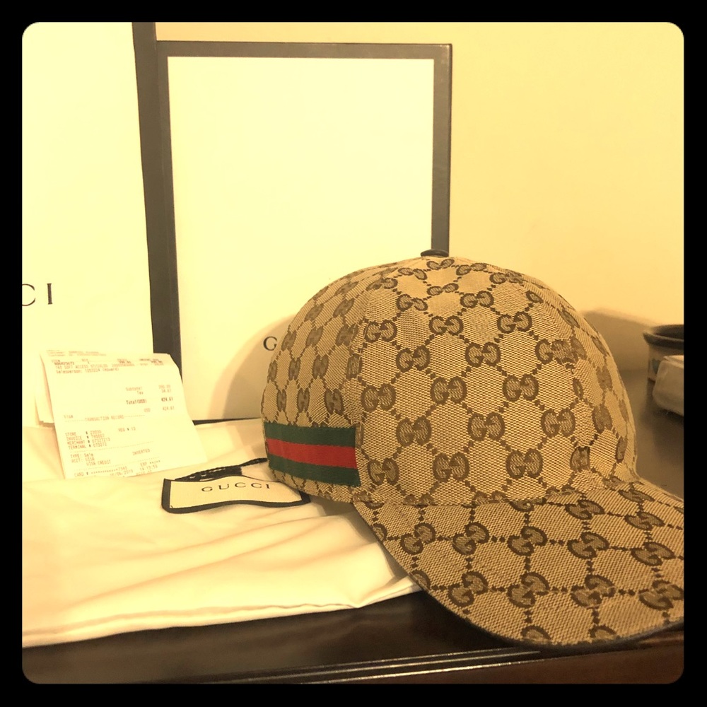 Gucci GG Monogram. 2XL receipt/box